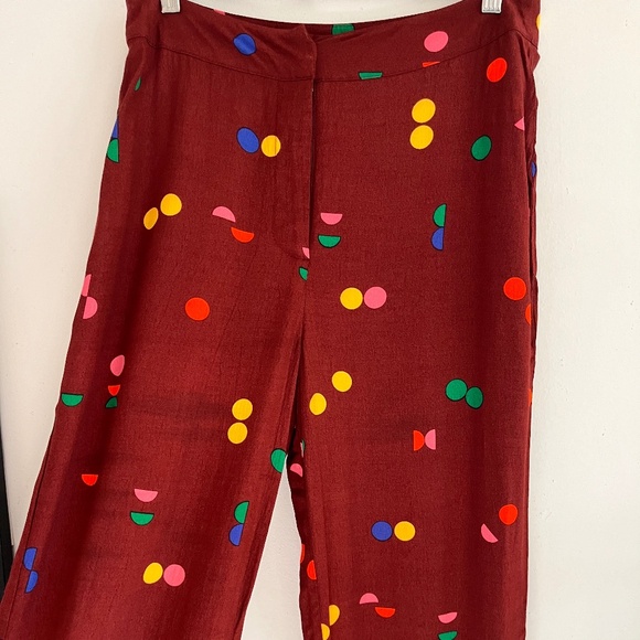 Pre-Loved Burgundy's with Polka-Dot Straight leg flowy Pants - Picture 3 of 5